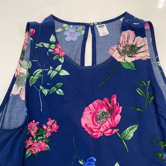 Floral swing dress - Picture 2 of 3